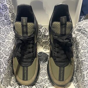 Men’s Alexander McQueen Black and Olive Sneakers